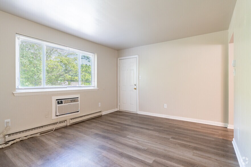 More Photos Of 420 S 21st Ave, Hopewell Apartments For Sale