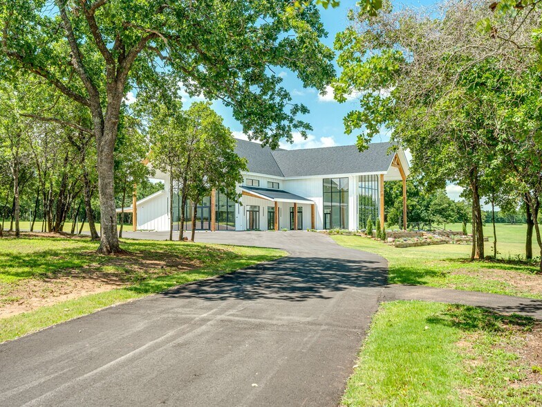 More Photos Of 20480 NE 164th St, Luther Lodge Meeting Hall For Sale
