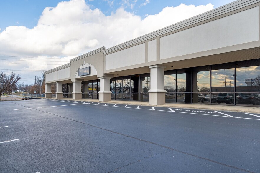More Photos Of 640-641 Broadmor St, Murfreesboro Storefront Retail Office For Lease