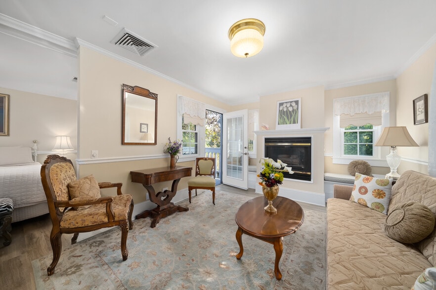 More Photos Of 2476 Main St, Cambria Hospitality For Sale