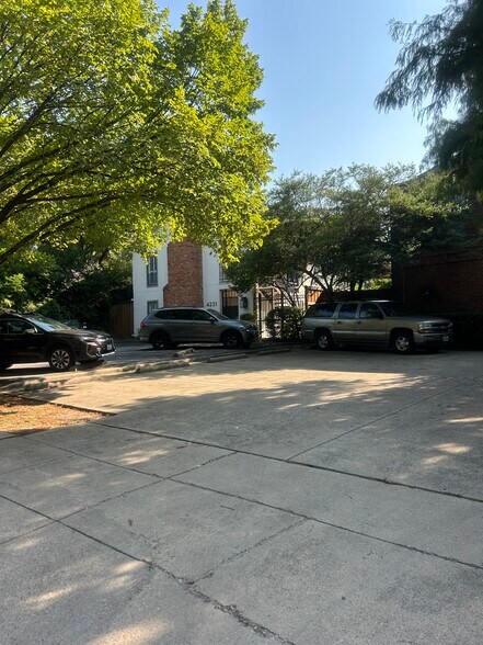 More Photos Of , Dallas Multifamily For Sale