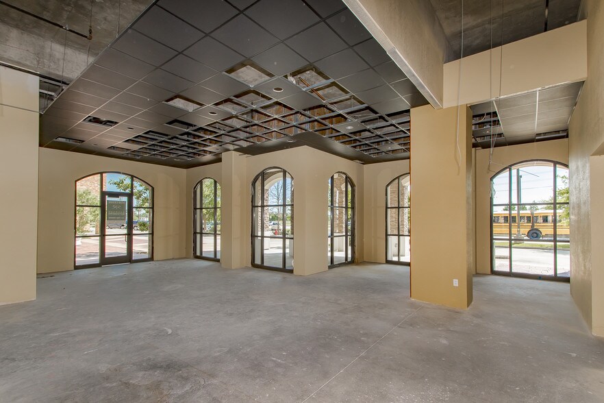 More Photos Of 4001 Nicholson Dr, Baton Rouge Hotel For Lease