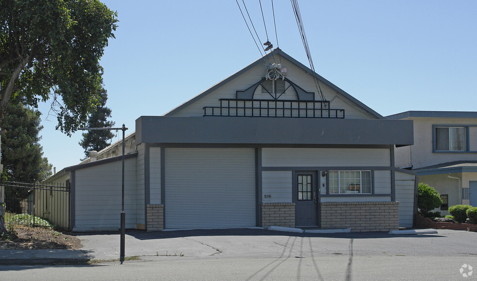 Primary Photo Of 296 Albion Ave, San Lorenzo Warehouse For Sale