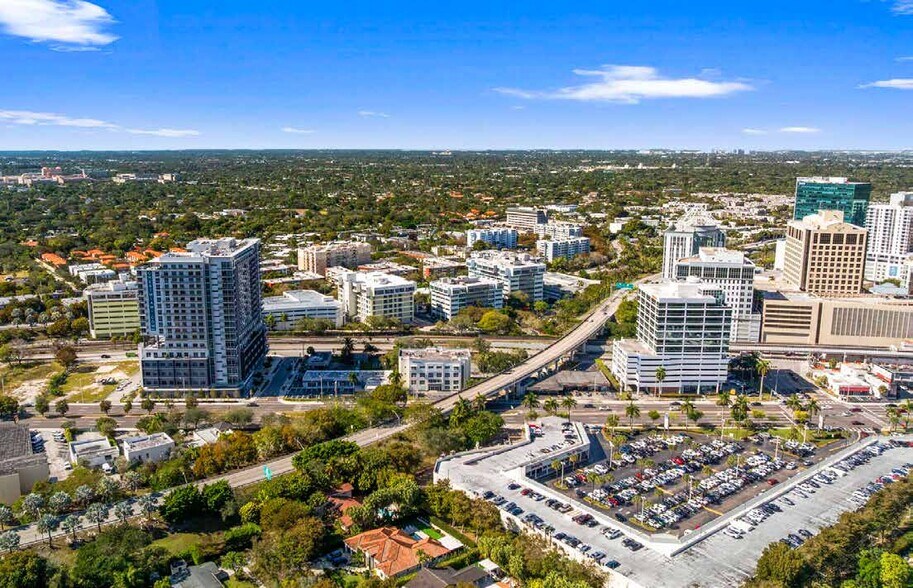 More Photos Of 9480 S Dixie Hwy, Miami Office For Sale