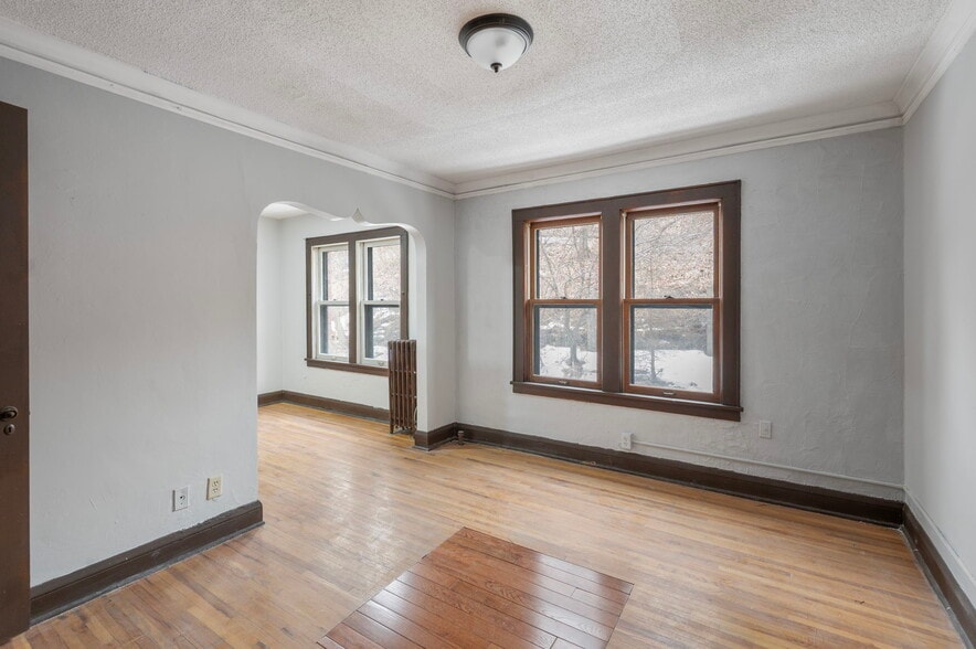 More Photos Of 487 Grand Ave, Saint Paul Apartments For Sale