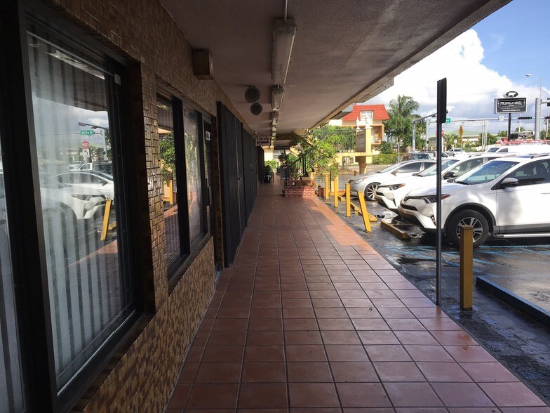 More Photos Of 6890 W Flagler St, Miami Storefront Retail Office For Lease