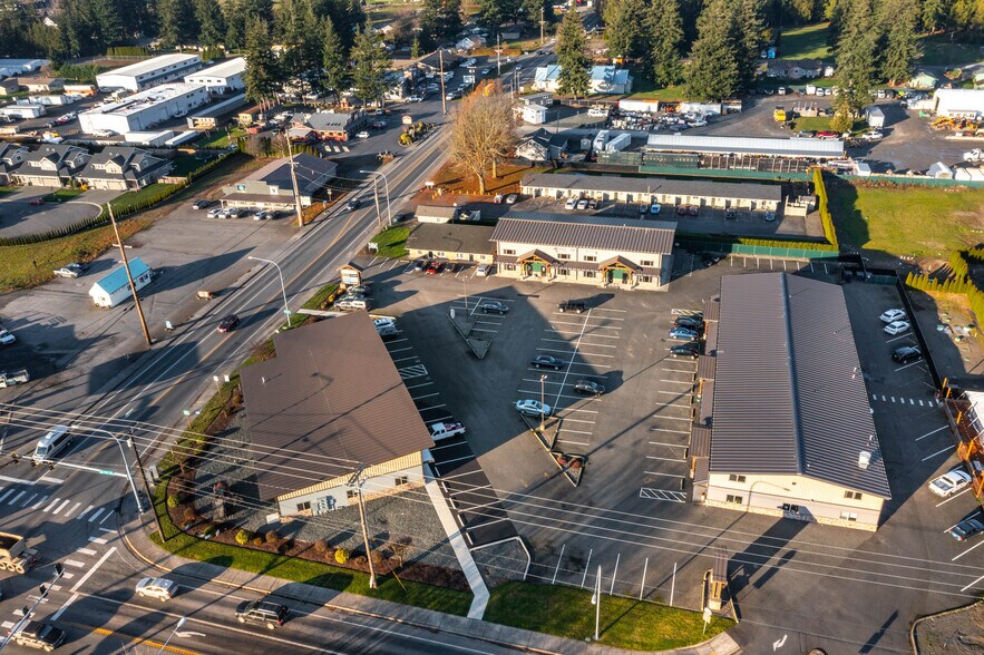 More Photos Of 6900 Hannegan Rd, Lynden Storefront For Lease