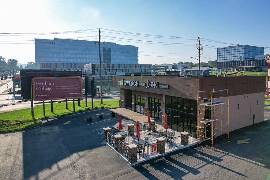 More Photos Of 5229 Madison Rd, Cincinnati Storefront Retail Office For Lease