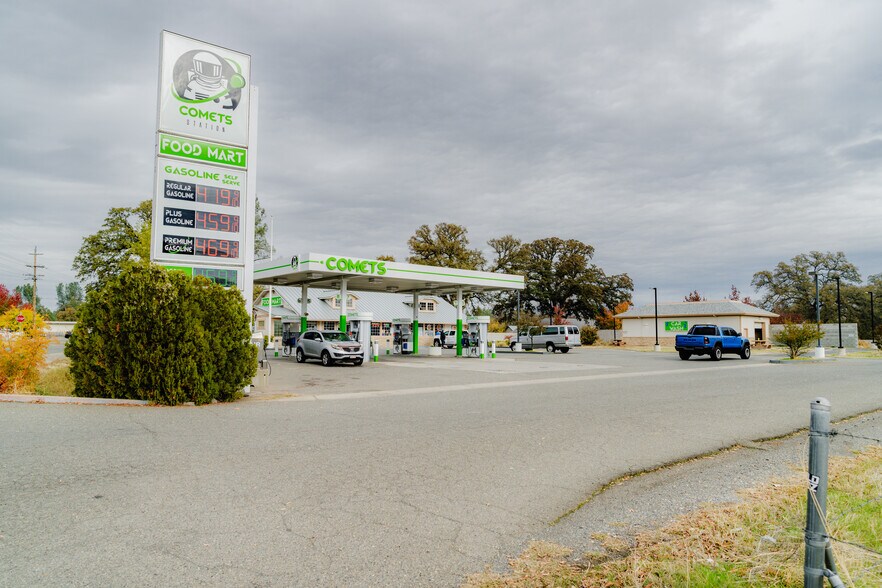 More Photos Of ,  General Retail For Sale