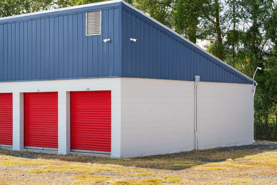 More Photos Of 13396 76th St, Live Oak Self Storage For Sale