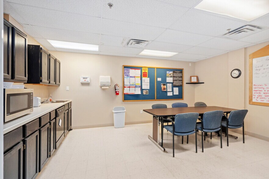 More Photos Of 1215 S Grant Ave, Loveland Warehouse For Sale