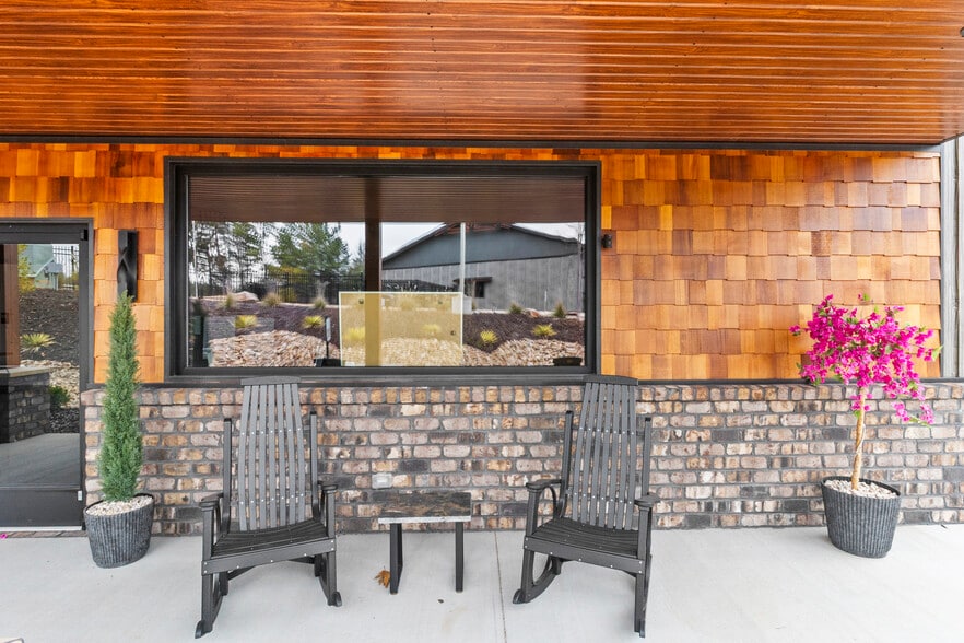 More Photos Of 144 McCrary Rd, Mooresville Flex For Sale