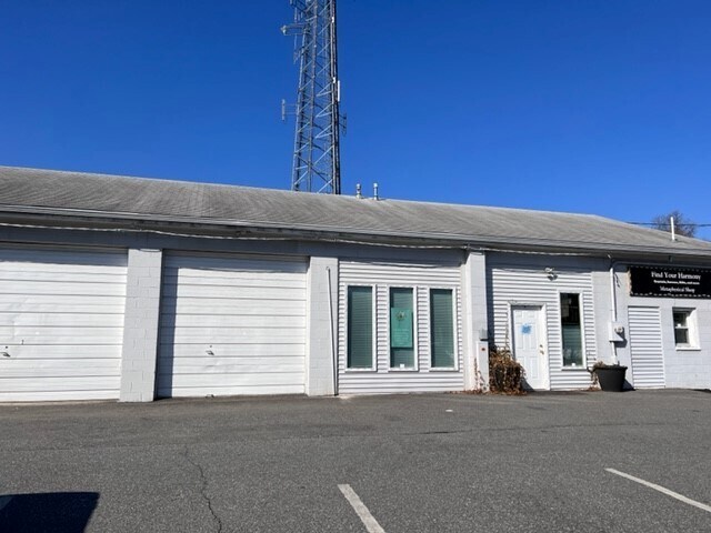 More Photos Of 35 Salem Church Rd, Newark Warehouse For Lease