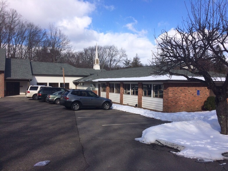 More Photos Of 2 Scofieldtown Rd, Stamford Religious Facility For Sale