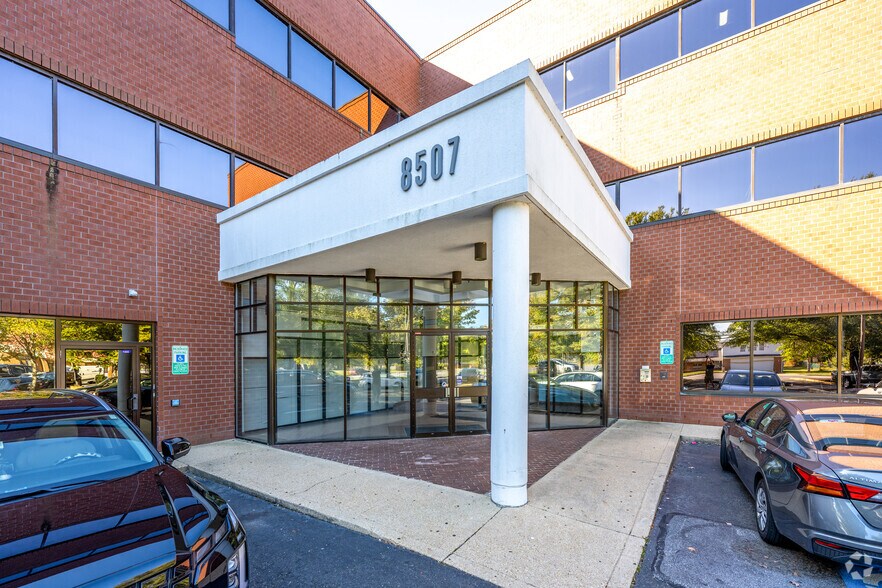 More Photos Of 8507 Oxon Hill Rd, Oxon Hill Coworking Space