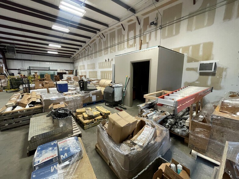More Photos Of 208 Commercial Ave, Lowell Warehouse For Lease