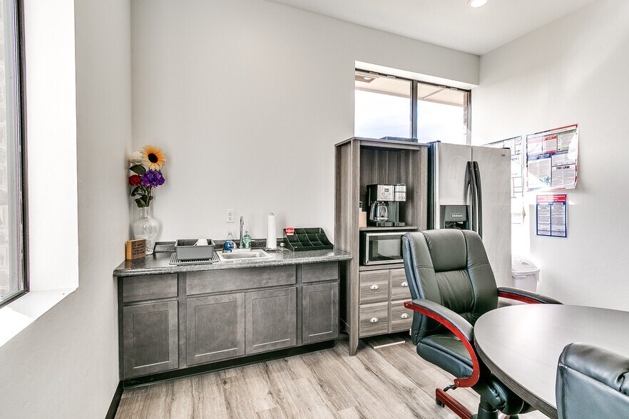 More Photos Of 1140 NW 192nd St, Edmond Office For Lease