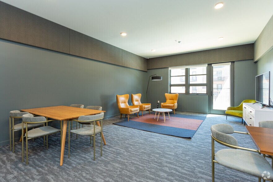 More Photos Of 122 Oakes St SW, Grand Rapids Multifamily For Sale