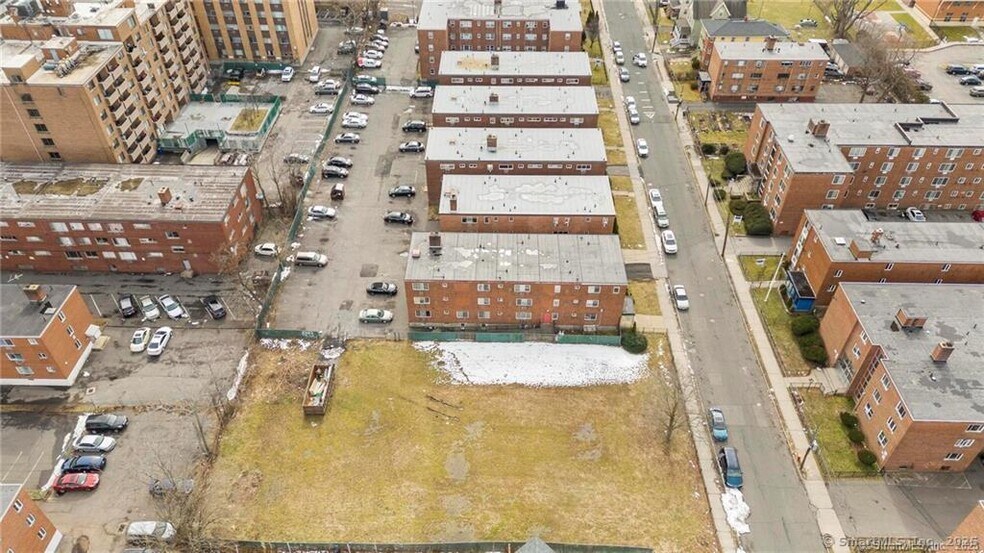 More Photos Of 36 Huntington St, Hartford Apartments For Sale