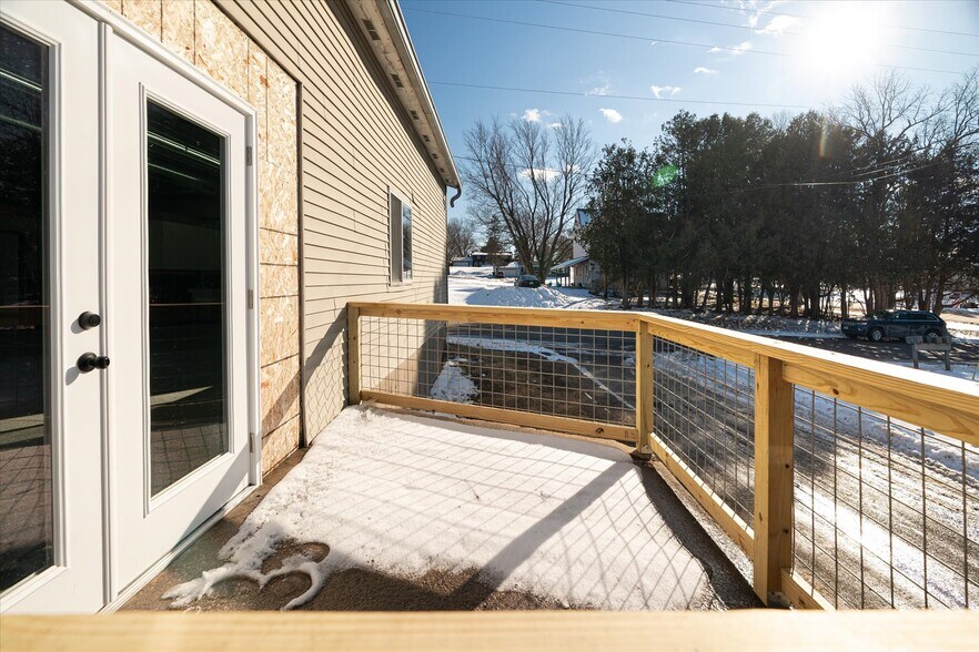 More Photos Of 110 FS Dr, Viroqua Auto Dealership For Sale