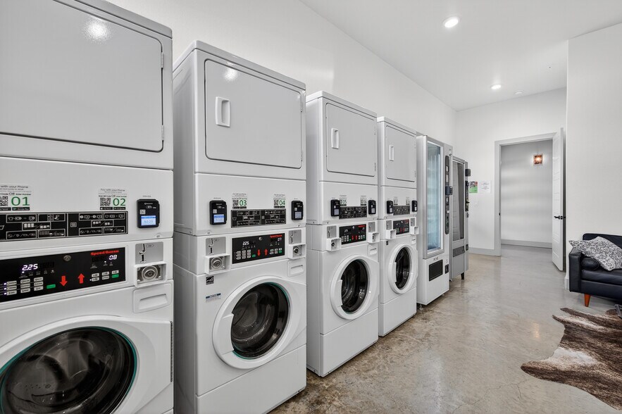 More Photos Of 9630 E US Highway 190, Rogers Trailer Camper Park For Sale