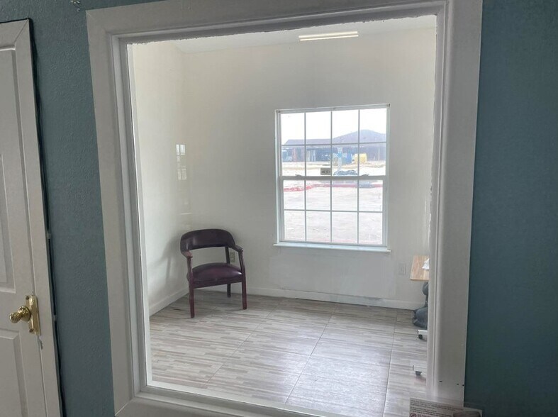 More Photos Of 237 W 21st St, Fort Stockton Schools For Lease