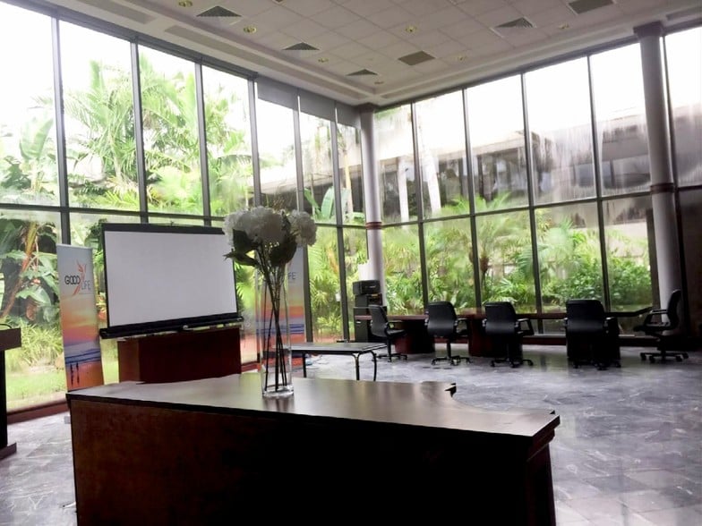 More Photos Of 5801 Congress Ave, Boca Raton Flex For Sale