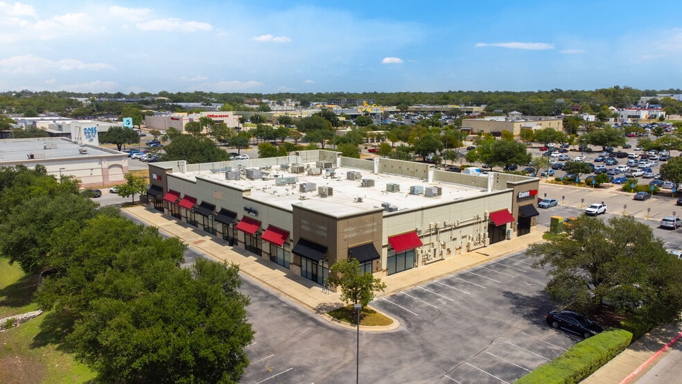 More Photos Of 2525 Anderson Ln W, Austin Unknown For Lease