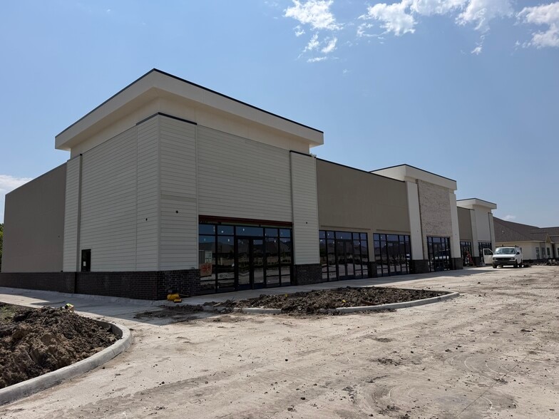 More Photos Of 390 Woodcreek Blvd., Fate, Texas 75132, Fate General Retail For Lease