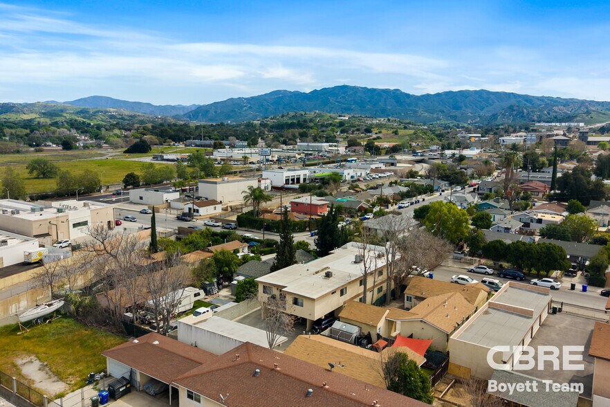 More Photos Of 22607 14th St, Newhall Apartments For Sale