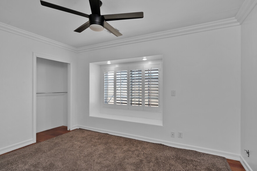 More Photos Of 801 W Whittier Blvd, La Habra Storefront Retail Residential For Sale