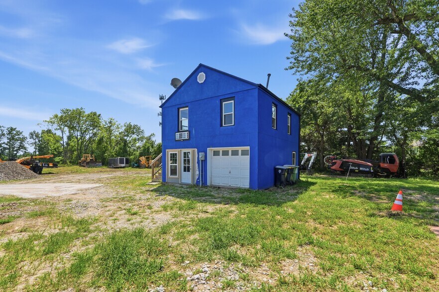 More Photos Of 10907 E 87th St, Raytown Multifamily For Sale