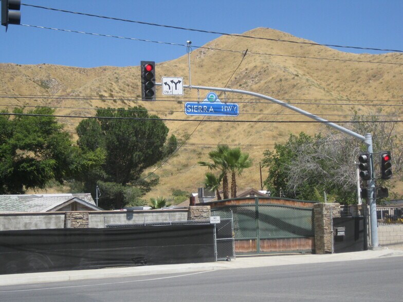 More Photos Of 17035 Sierra Hwy, Canyon Country Land For Sale