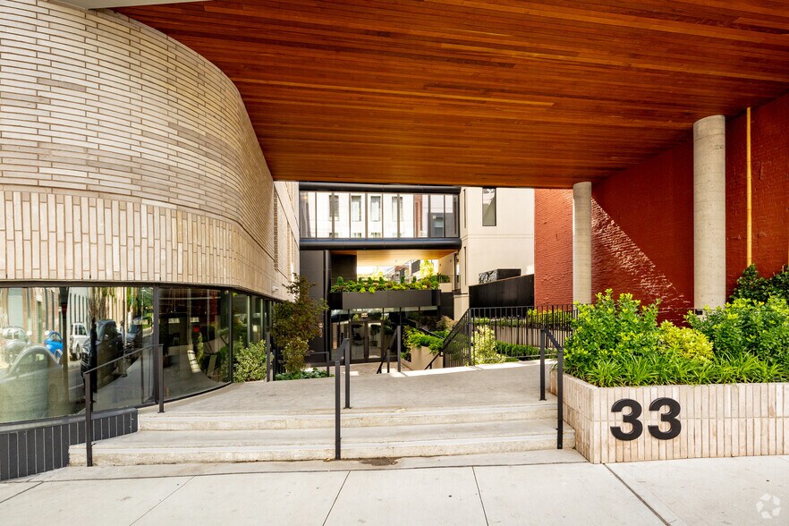 More Photos Of 33 Franklin St, Brooklyn Apartments For Lease