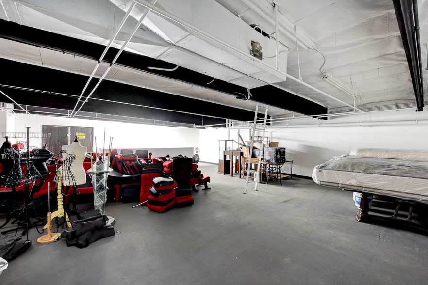 More Photos Of 3852 E Post Rd, Las Vegas Warehouse For Sale