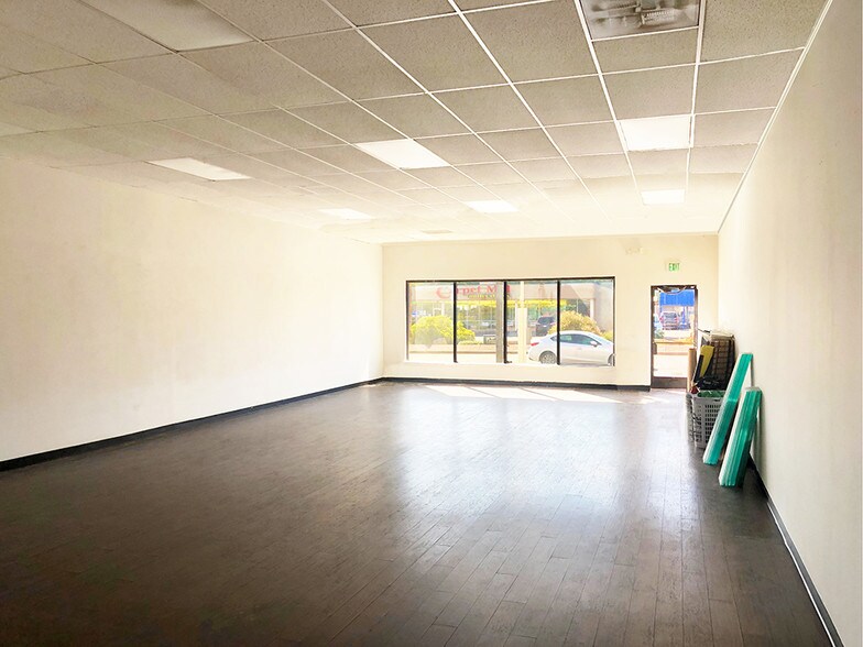 More Photos Of 9885 W Colfax Ave, Lakewood Freestanding For Lease