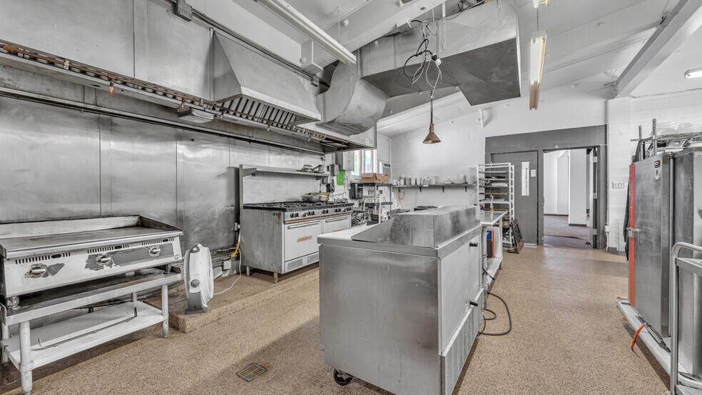 More Photos Of 3212 N Union Rd, Cato Golf Course Driving Range For Sale