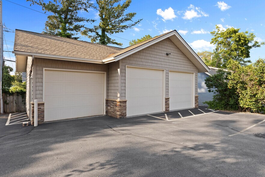 More Photos Of 62 Empire Blvd, Rochester Medical For Sale