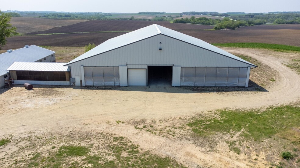 More Photos Of 56841 270th Ave, Pine Island Warehouse For Lease