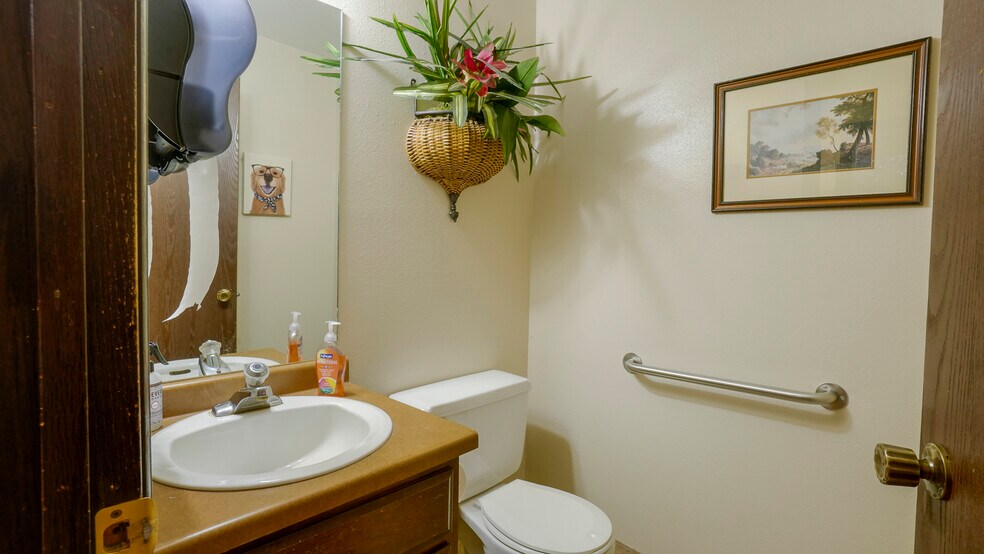 More Photos Of 311 W 24th St, Pueblo Office For Sale