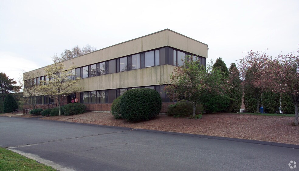 More Photos Of 705 Myles Standish Blvd, Taunton Manufacturing For Lease