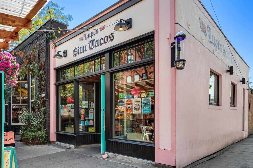 More Photos Of 5239 Ballard Ave, Seattle Storefront For Sale