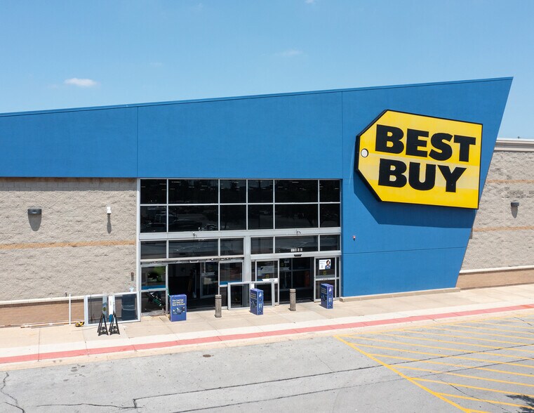 More Photos Of 17800 Halsted St, Homewood Storefront For Sale