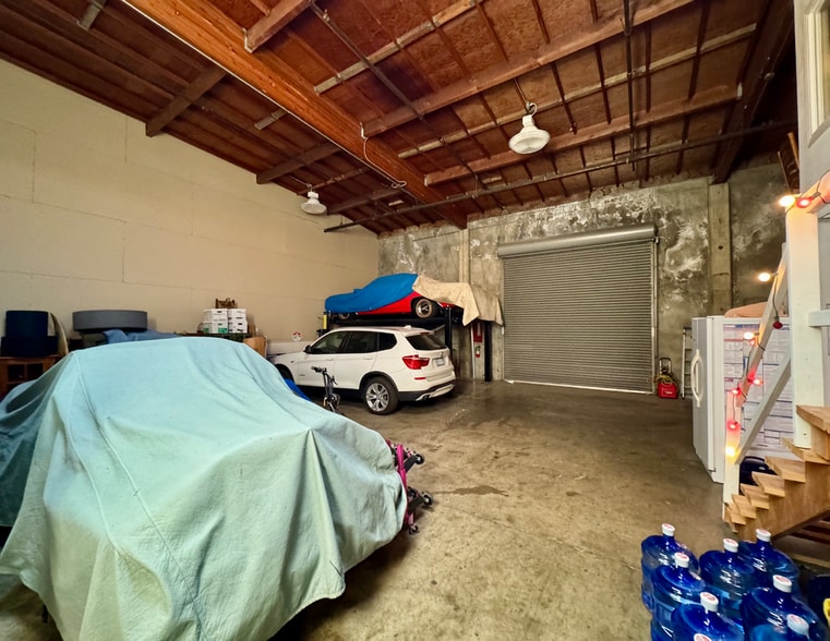 More Photos Of 1590 Rollins Rd, Burlingame Service For Lease