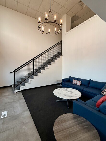 More Photos Of 520 N 400 W, North Salt Lake Office For Lease