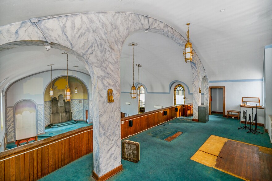 More Photos Of 105 S 5th St, Duquesne Religious Facility For Sale