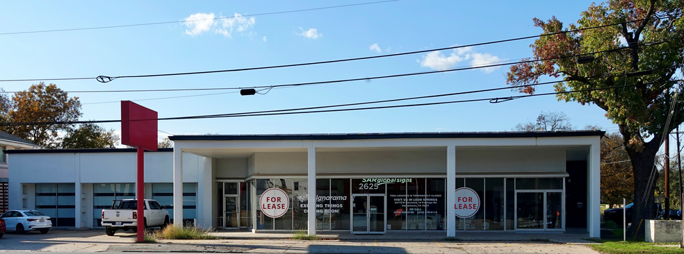 Primary Photo Of 2625 Broadway St, San Antonio Light Manufacturing For Lease