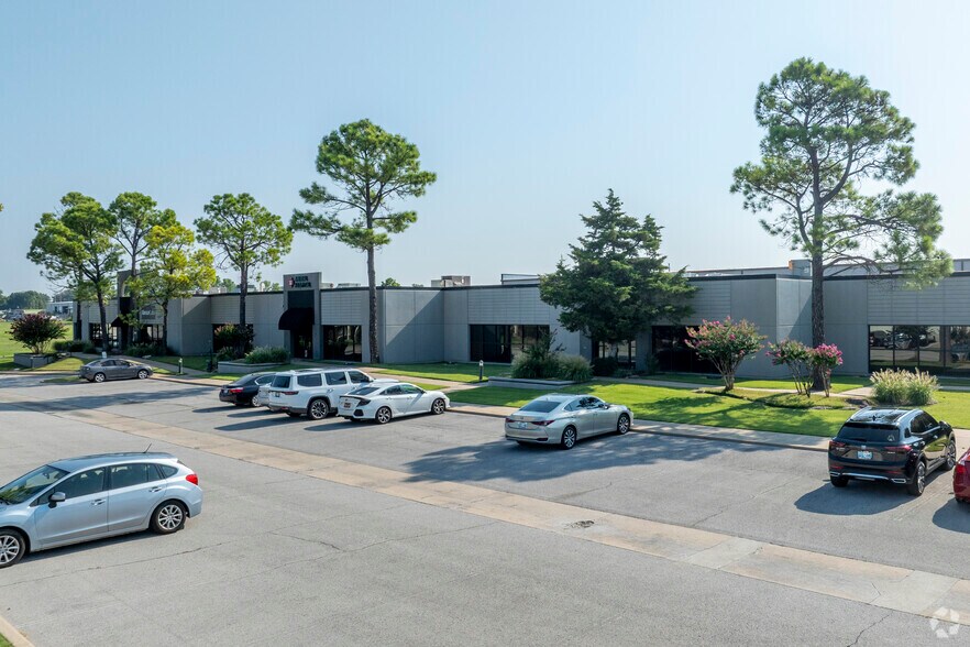More Photos Of 1914 W Reno St, Broken Arrow Research And Development For Lease