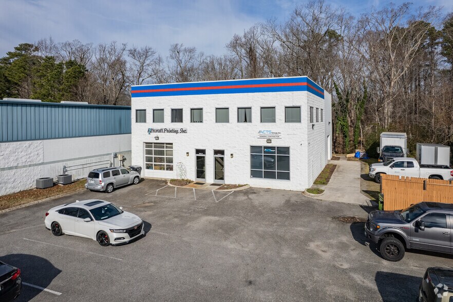 Primary Photo Of 1136 Jensen Dr, Virginia Beach Light Distribution For Sale