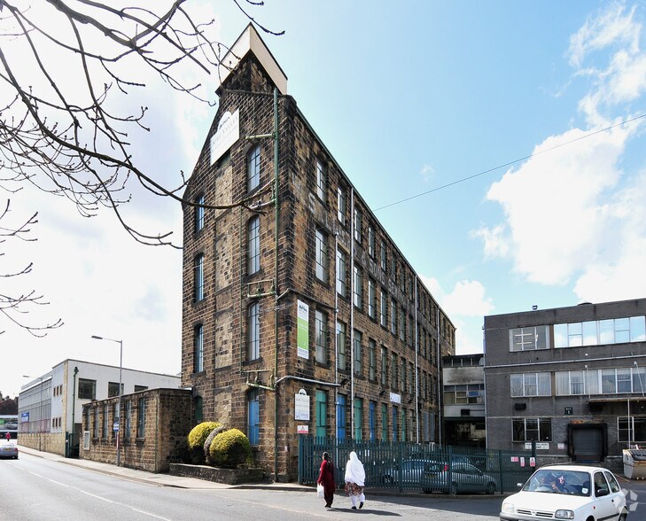 More Photos Of Lawkholme Ln, Keighley Manufacturing For Lease